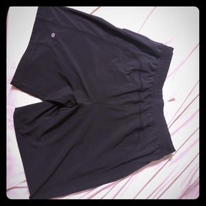 Lululemon Shorts - L